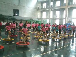 トランポ・ロビックスの練習風景